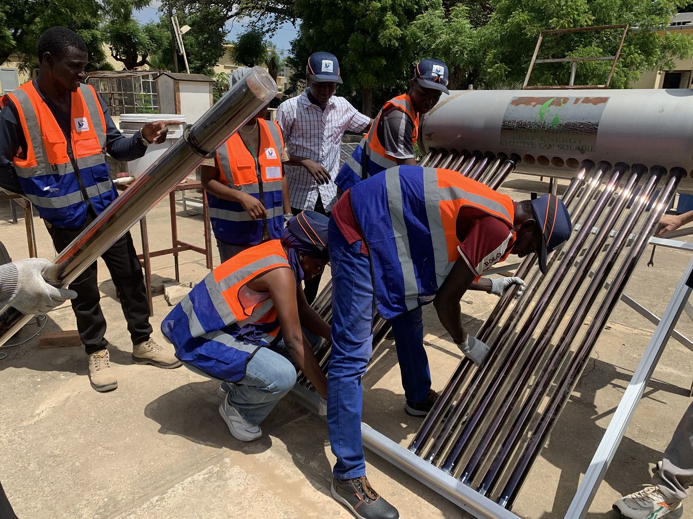 Travaux pratiques : chauffe-eau solaires, toitures et centrale