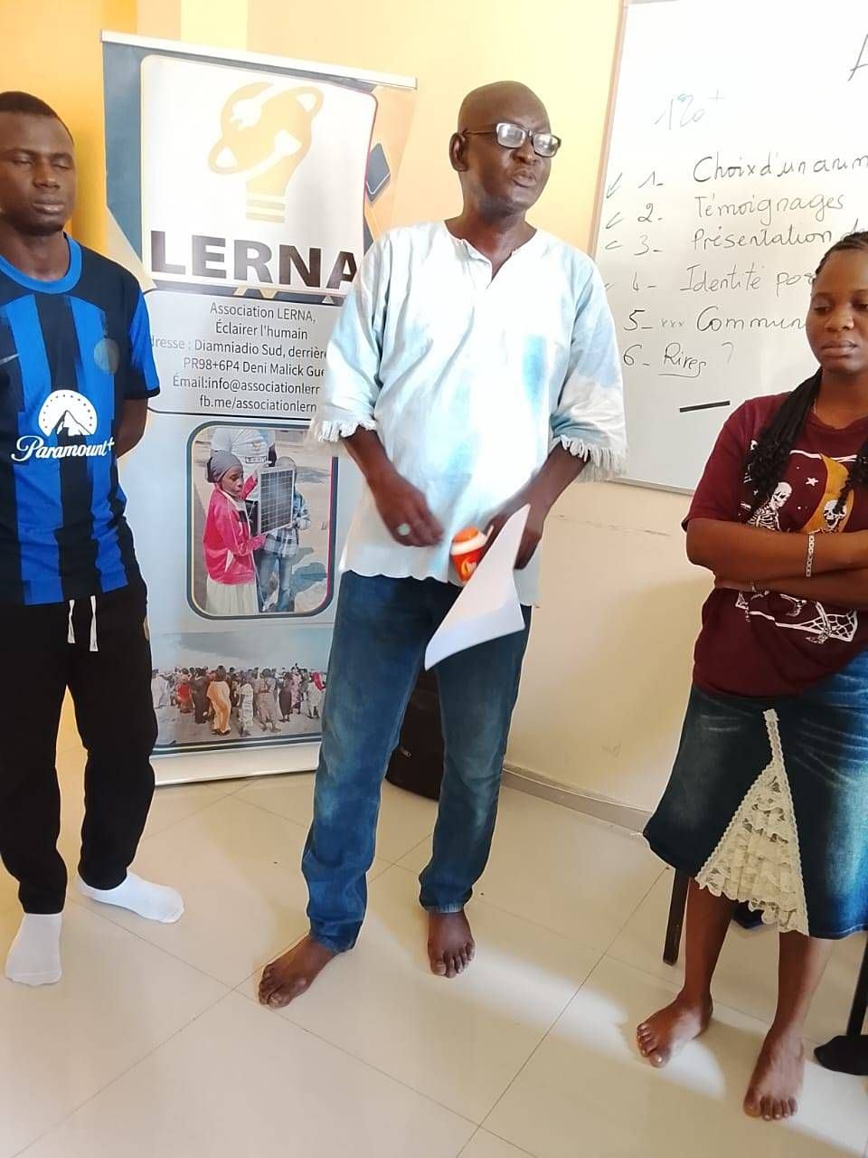 Un apprenant joue une scène