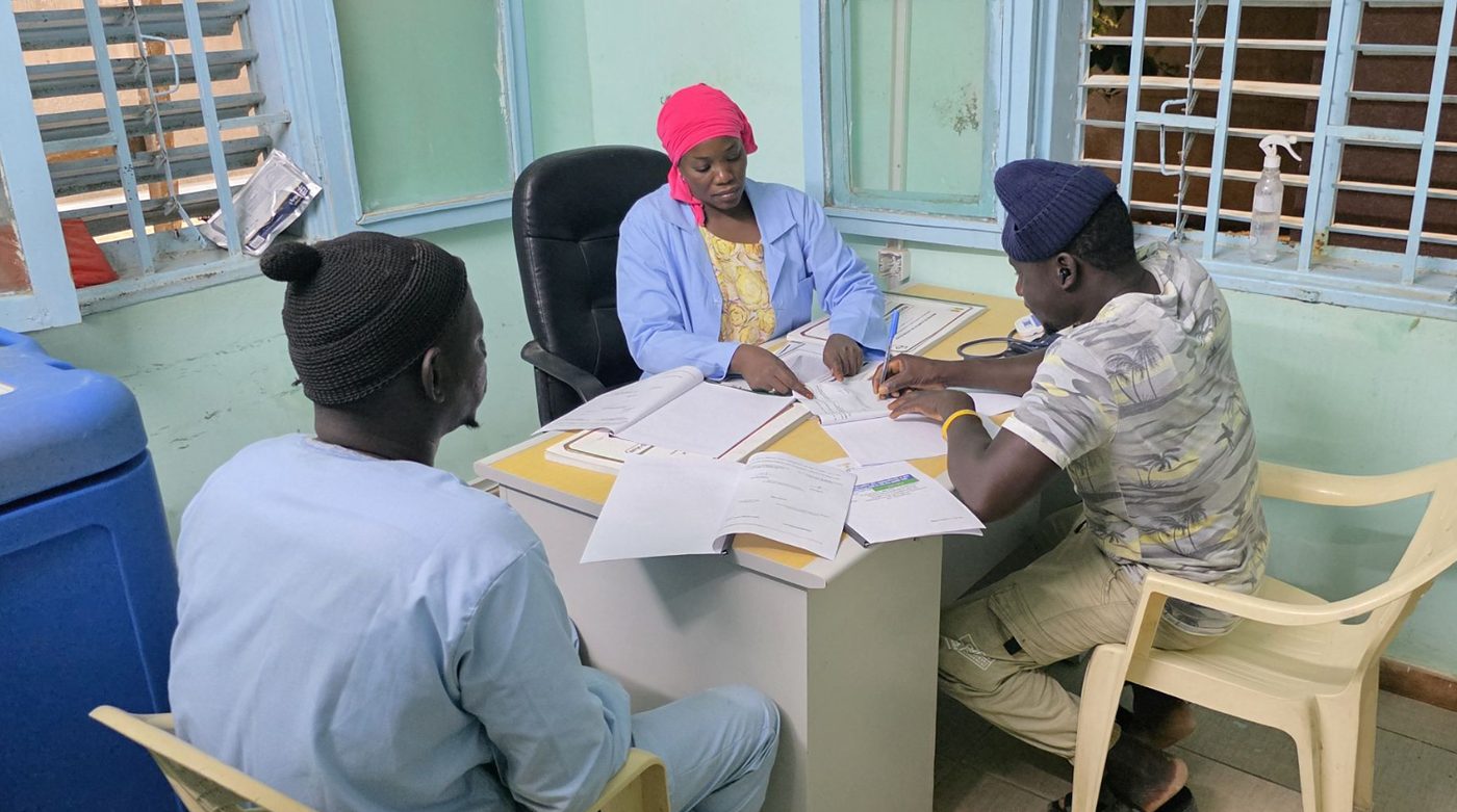Signature du procès-verbal de bonne réception, au poste de santé